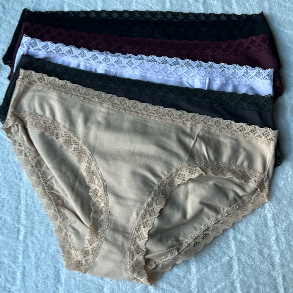 (5)NATORI Bliss Cotton Lace Briefs - Picture 2 of 10